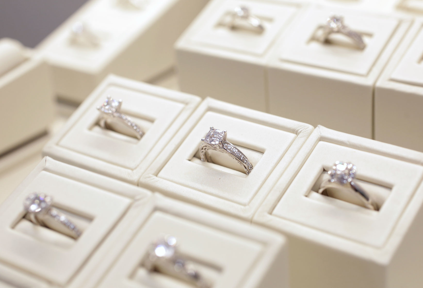 Soha Diamond 4